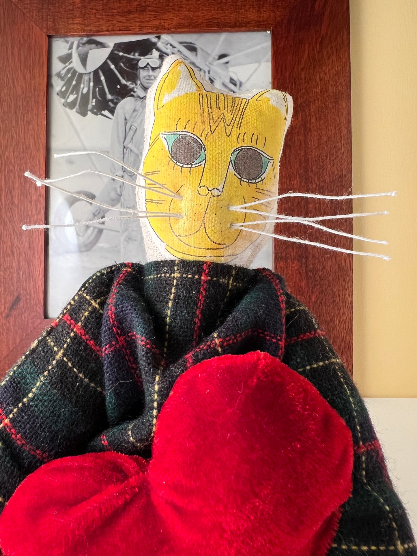 Thistle Handmade Cat Character with Heart