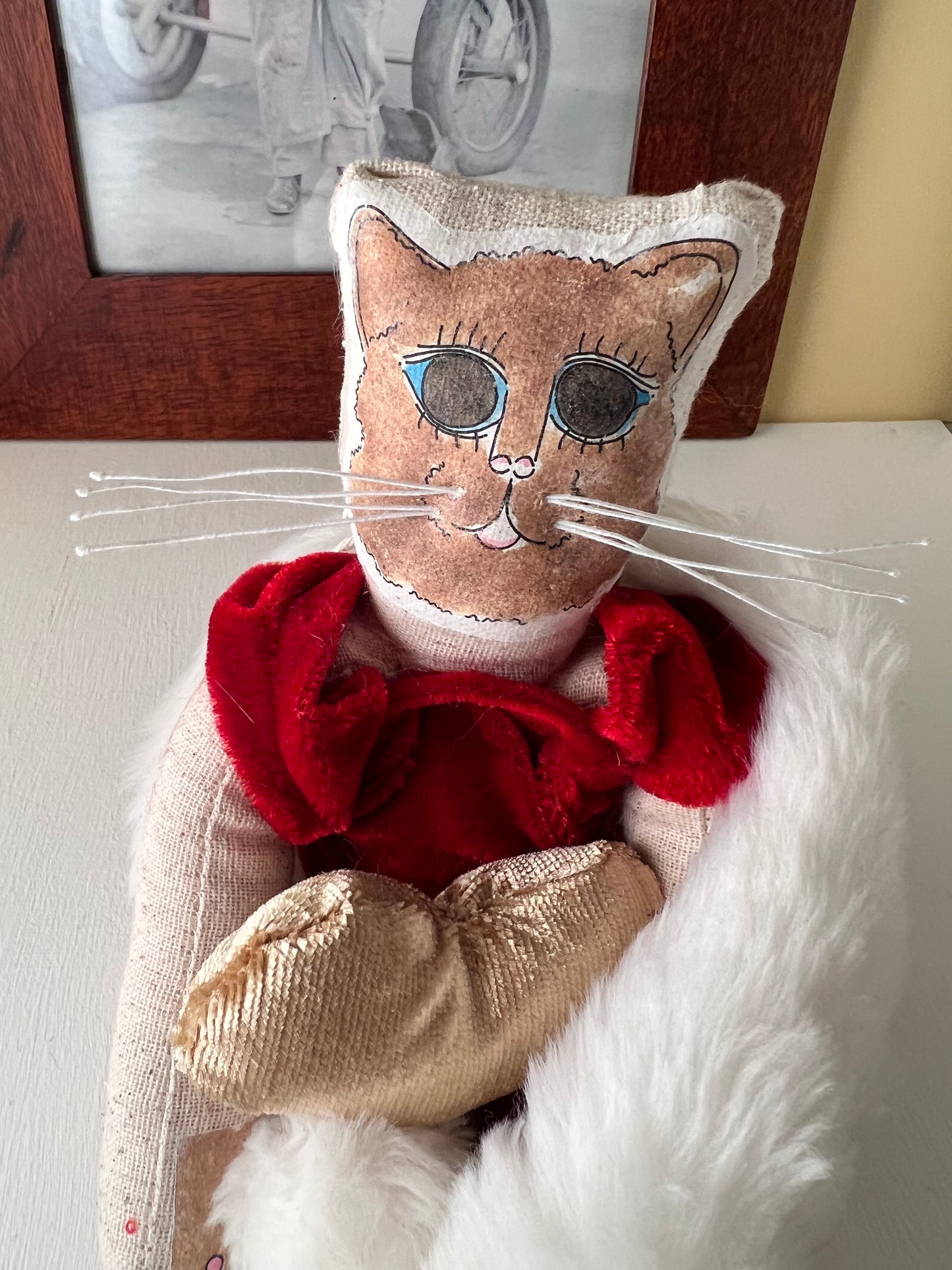 Misha Handmade Cat Character with Heart